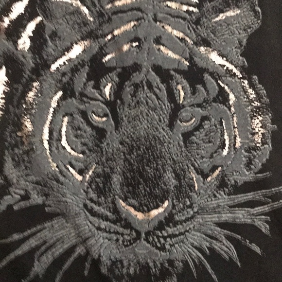 Tiger metallic black t shirt - Picture 2 of 4